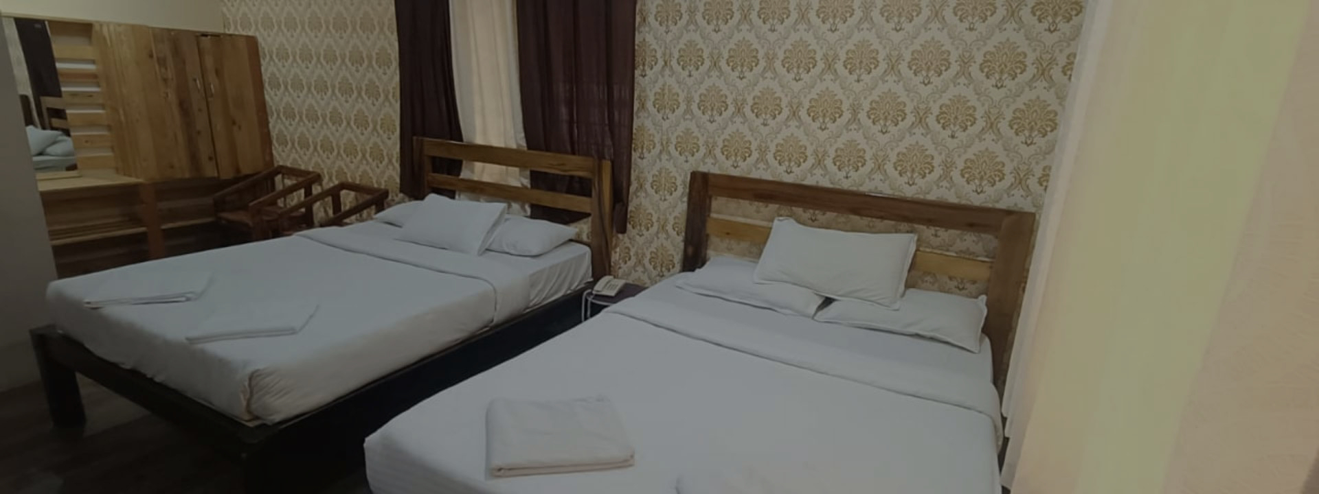Family Quad Accommodation in Bangalore with Spacious Rooms and Modern Amenities