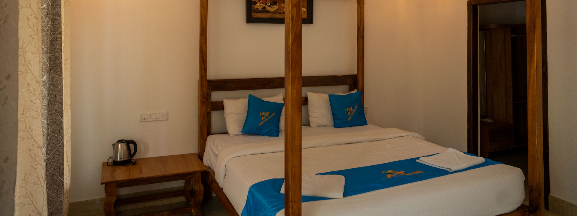 Best Deluxe Rooms in Bangalore with Luxurious Interiors and Modern Amenities
